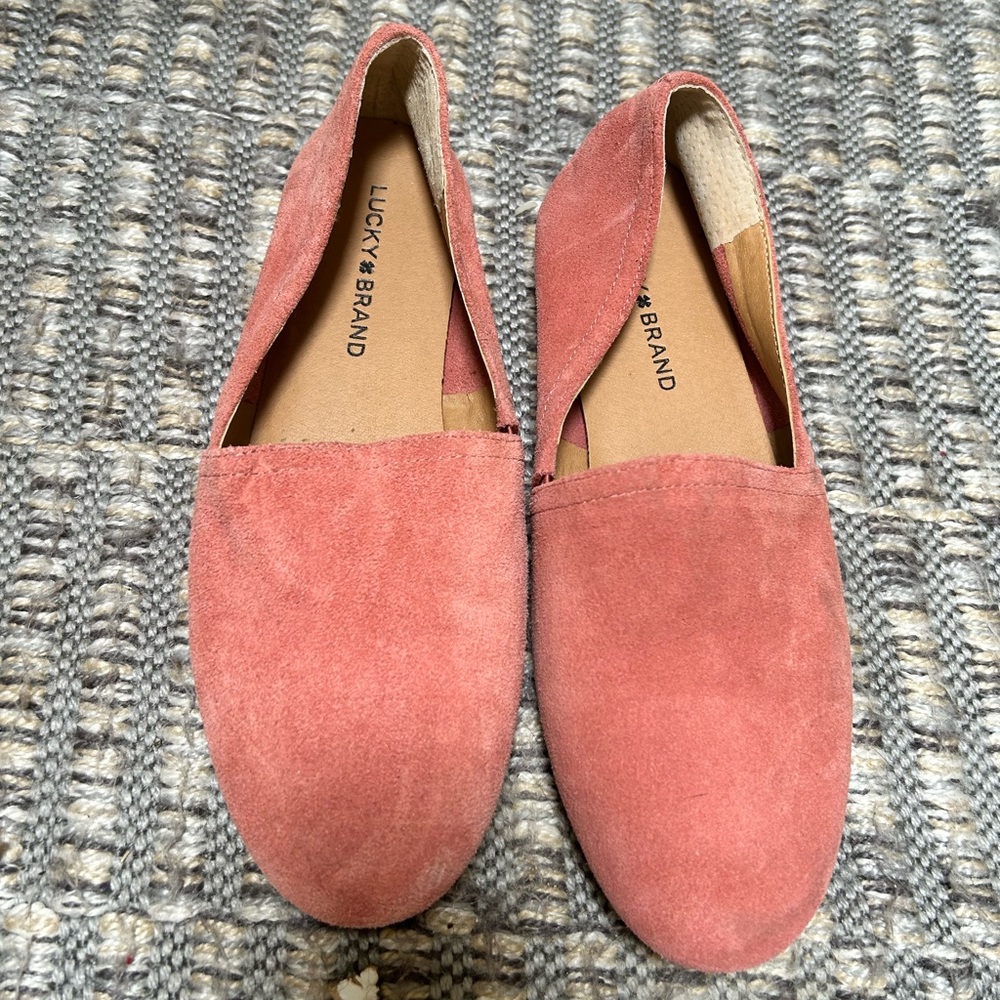 Lucky Brand Women’s Pink Suede Flats size 8.5